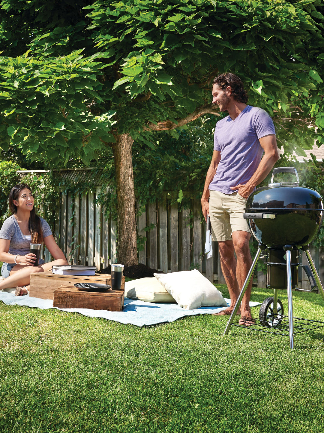 Napoleon NK18.5 Charcoal Kettle Grill – Compact & Powerful