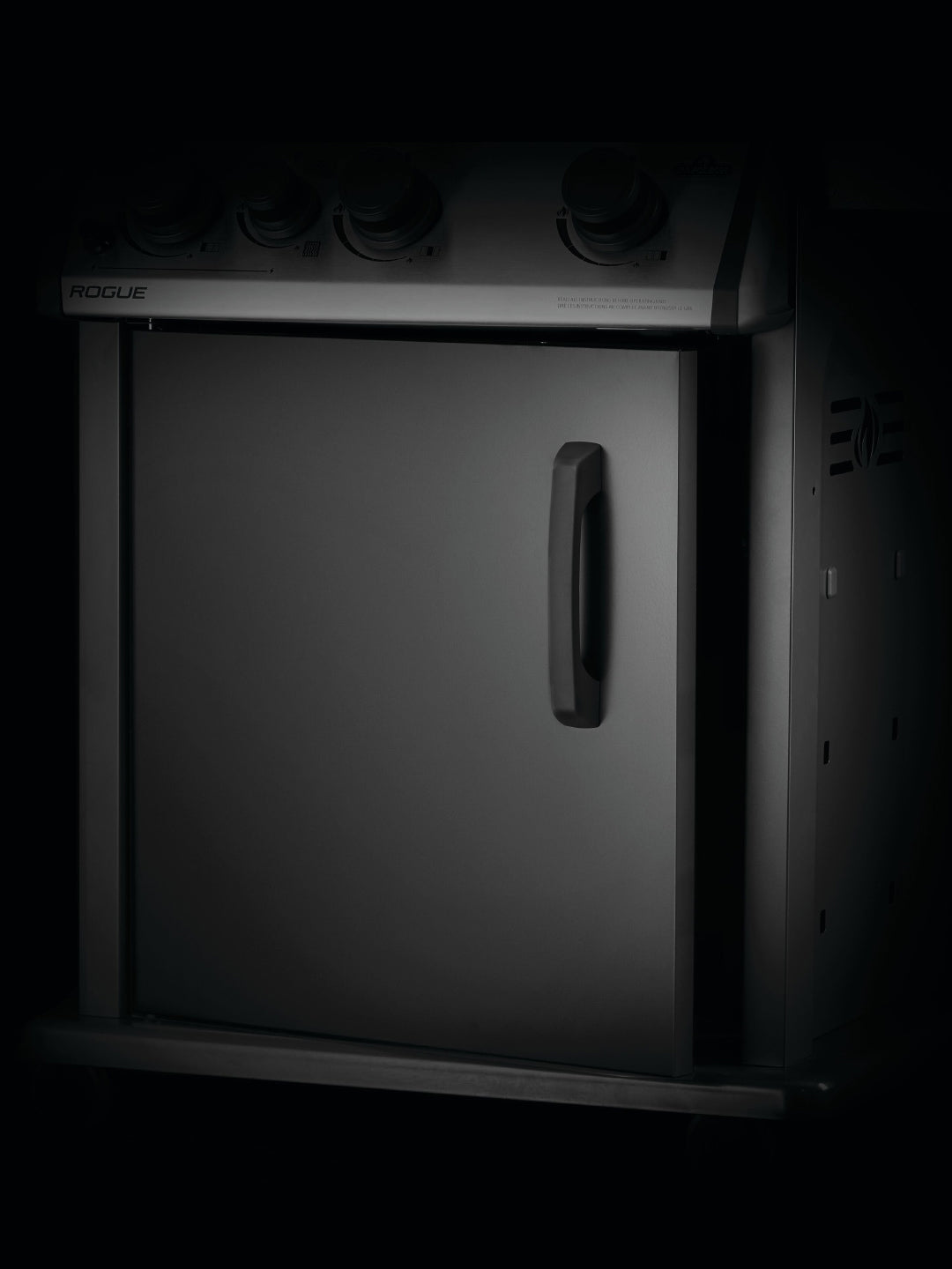 Napoleon Rogue® 425 – Black Finish, Pro Results